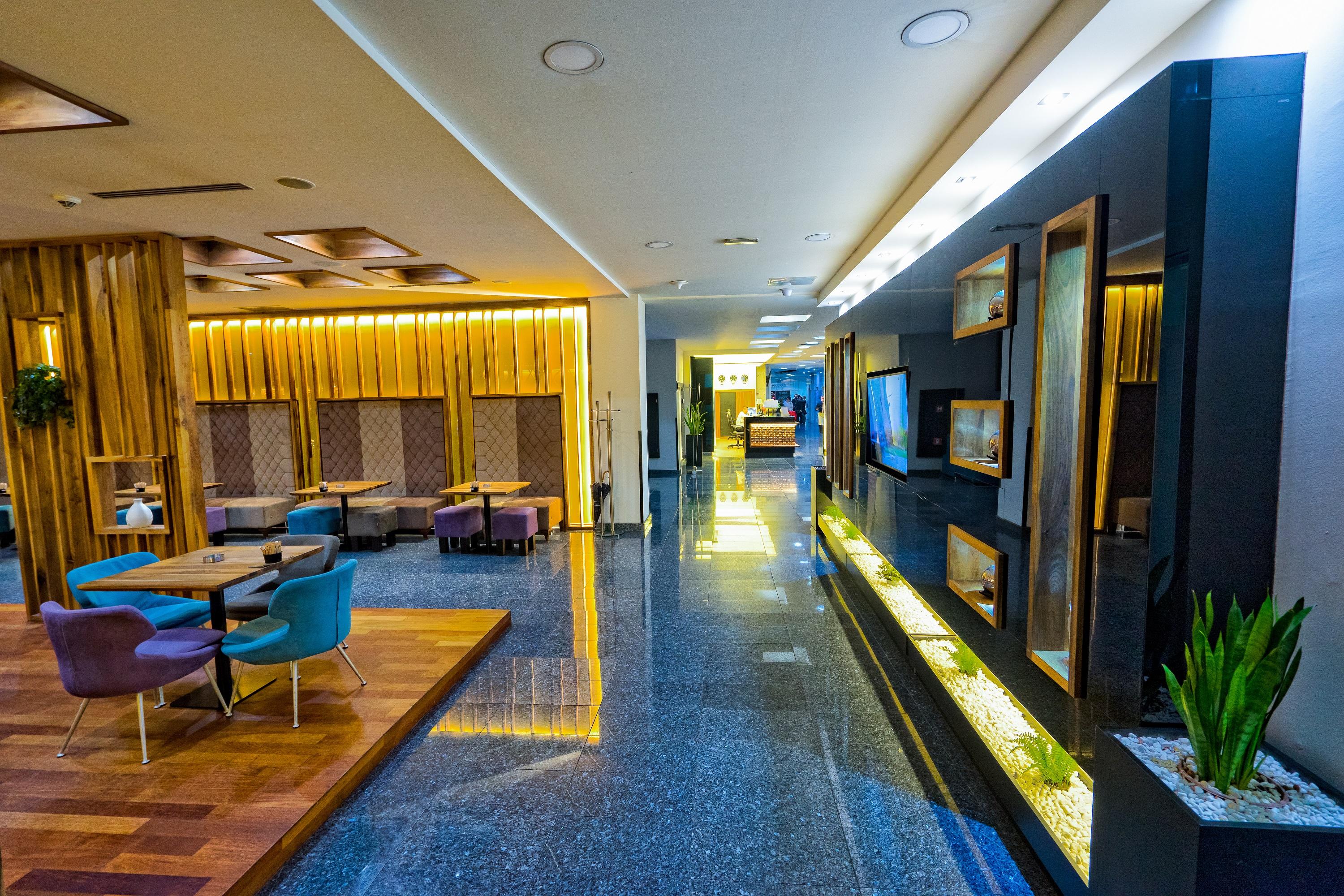 Radon Plaza Hotel