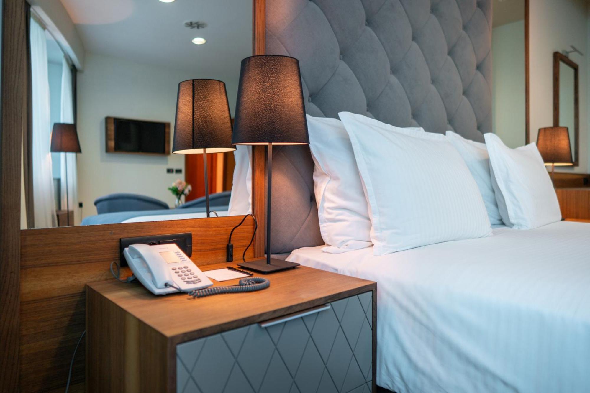 Hotel Radon Plaza 4*