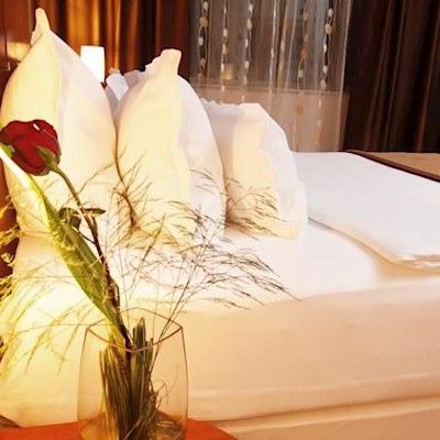 Radon Plaza Hotel